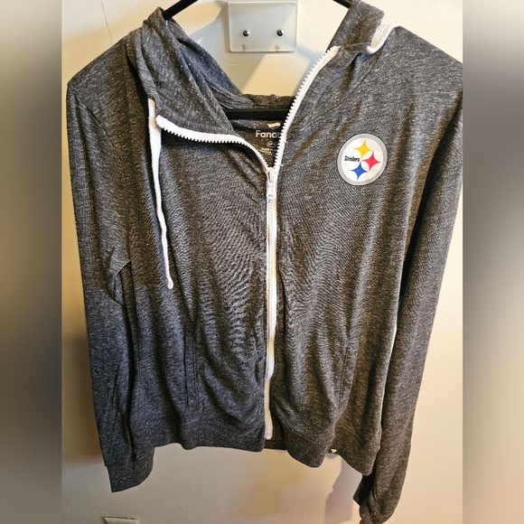 Fanatics Tops - Pittsburgh Steelers Zip-Up Hoodie